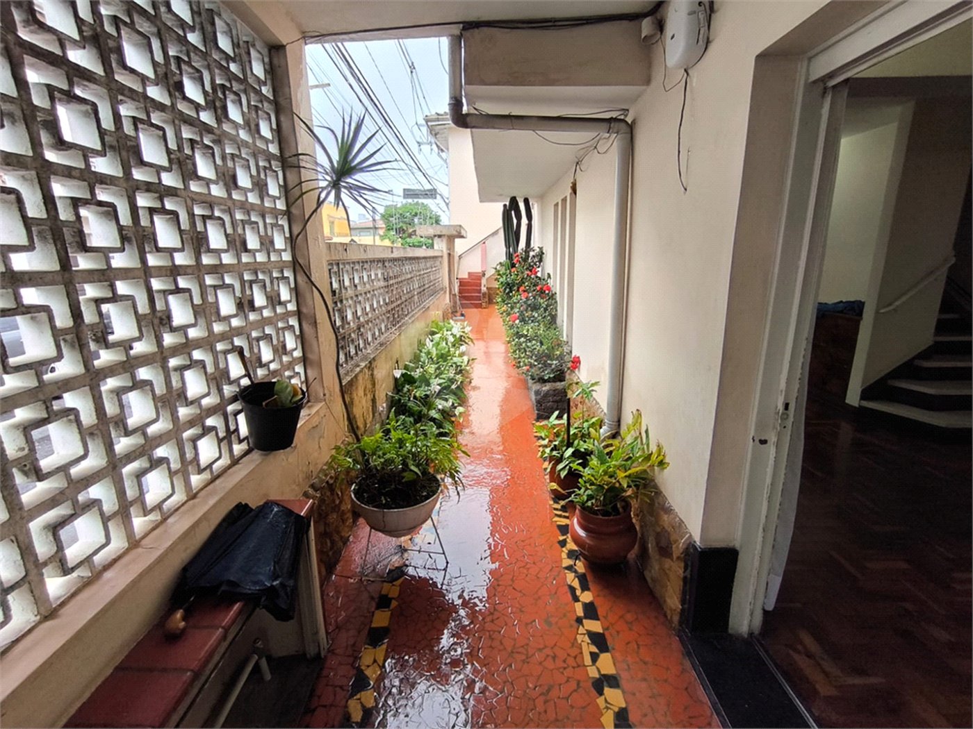 Sobrado à venda com 5 quartos, sendo 1 suíte, em Jardim Trussardi, São Paulo, SP