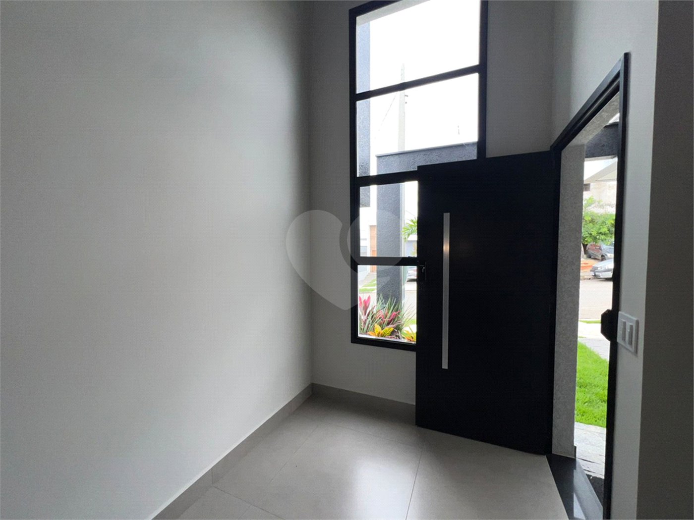 Casa à venda com 3 quartos, sendo 1 suíte, no condomínio Horto Florestal Villagio, Sorocaba - SP