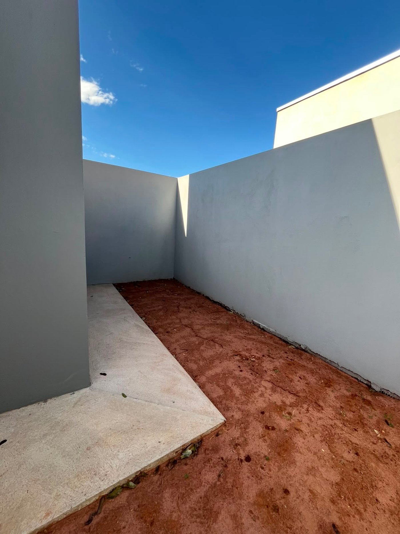 Casa à venda com 3 quartos, sendo 1 suíte,  em Bela Vista da Lagoa, Três Lagoas, MS