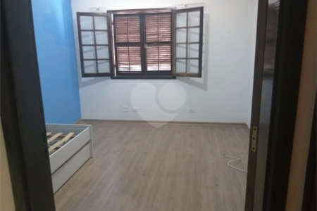 Casa à venda com 3 quartos, sendo 1 suíte, em Vila Pirajussara, São Paulo, SP