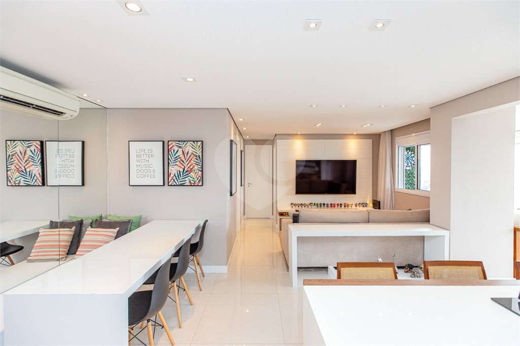 Apartamento à venda com 2 quartos, sendo 1 suíte, em Santo Amaro, São Paulo, SP