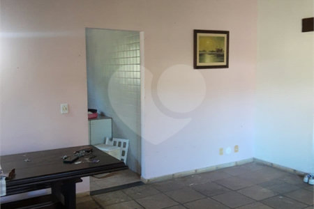 Casa à venda com 4 quartos, sendo 1 suíte, em Praia Rasa, Armação dos Búzios, RJ