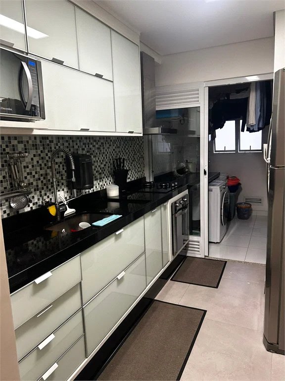 Apartamento à venda com 2 suítes em Parque Reboucas, São Paulo, SP