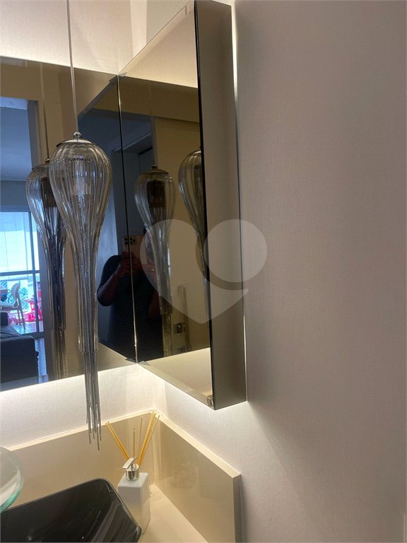 Apartamento à venda com 3 quartos, sendo 1 suíte, em Aclimação, São Paulo, SP