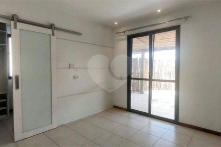 Cobertura à venda com 4 quartos, sendo 3 suítes, em Recreio dos Bandeirantes, Rio de Janeiro, RJ