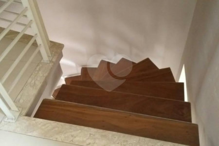 Casa à venda com 3 quartos, sendo 1 suíte,  em Santana, São Paulo, SP