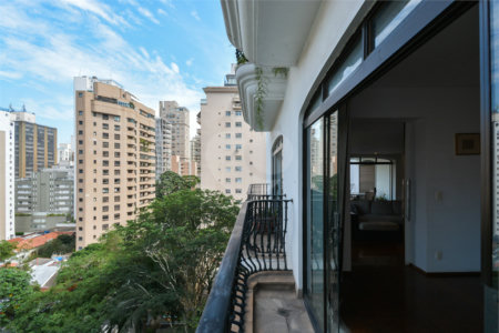 Apartamento à venda com 4 quartos, sendo 3 suítes,  em Jardim Paulista, São Paulo, SP