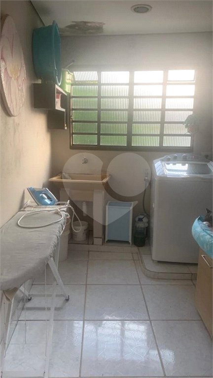 Sobrado à venda com 4 quartos, sendo 1 suíte, em Tremembé, São Paulo, SP