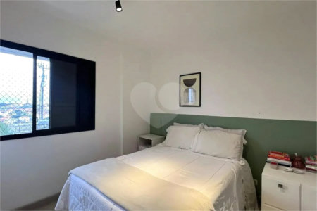 Apartamento à venda com 3 quartos, sendo 1 suíte, em Vila Madalena, São Paulo, SP