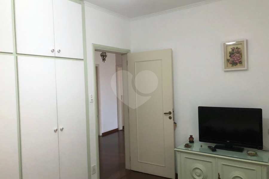 Sobrado à venda com 5 quartos, sendo 3 suítes, em Tremembé, São Paulo, SP
