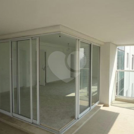 Apartamento à venda com 3 suítes em Campo Belo, São Paulo, SP