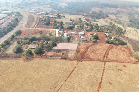 Terreno à venda no Centro, Cravinhos, SP