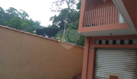 Sobrado à venda com 4 quartos em Tremembé, São Paulo, SP