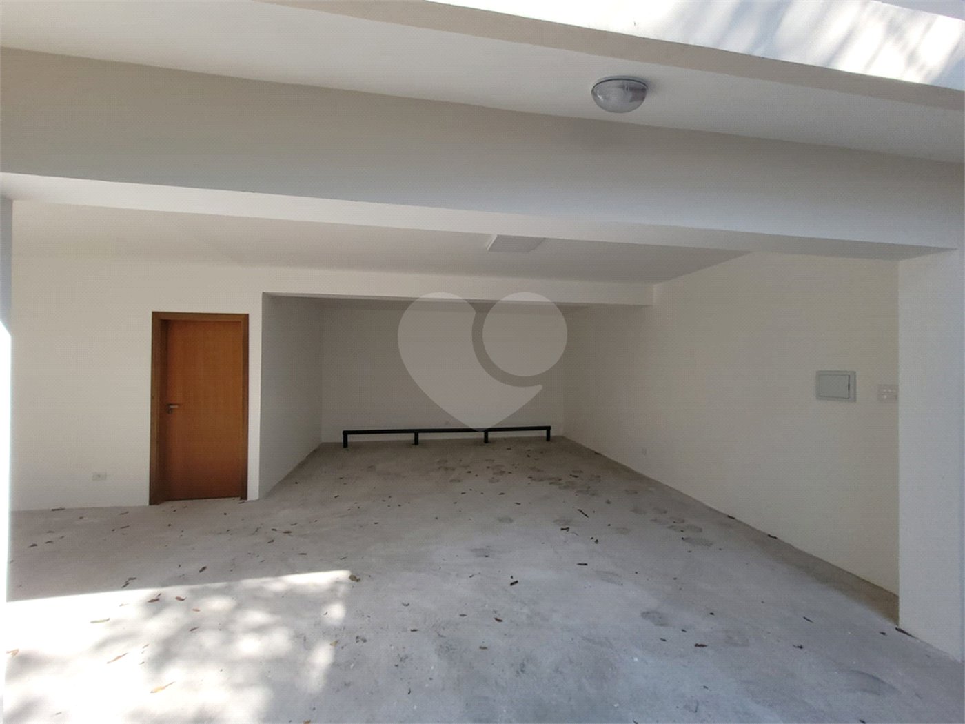 Casa Térrea à venda ou para alugar com 4 quartos, sendo 3 suítes,  em Horto Florestal, São Paulo, SP