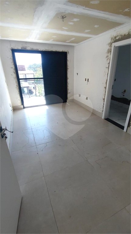 Casa à venda com 3 quartos, sendo 1 suíte,  no condomínio Terras de São Fernando, Cotia - SP