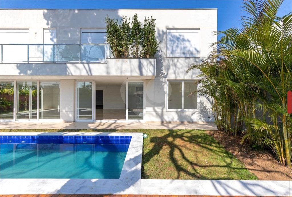 Casa à venda com 4 suítes no condomínio Porto Fino, São Paulo - SP