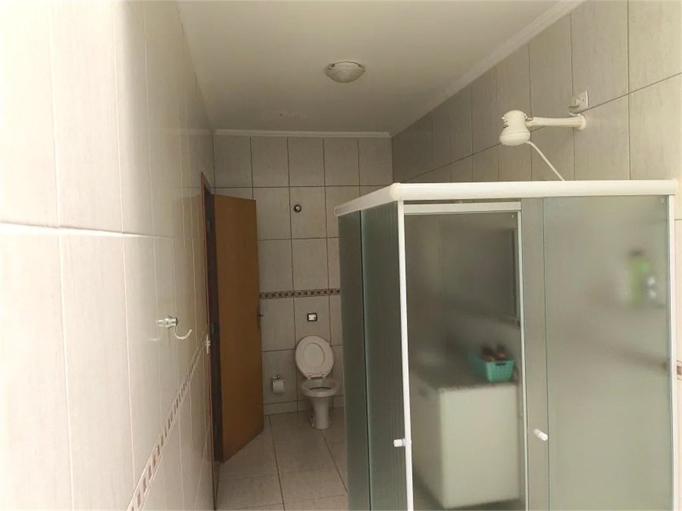 Casa à venda com 3 suítes no condomínio Granja Verediana, Ibiúna - SP