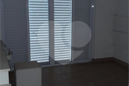 Casa à venda ou para alugar com 5 suítes em Granja Julieta, São Paulo, SP