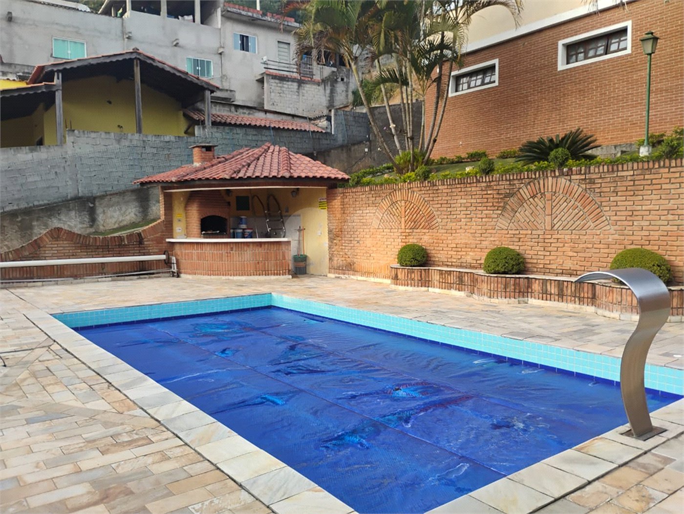 Casa à venda com 4 quartos em Barreiro, Mairiporã, SP
