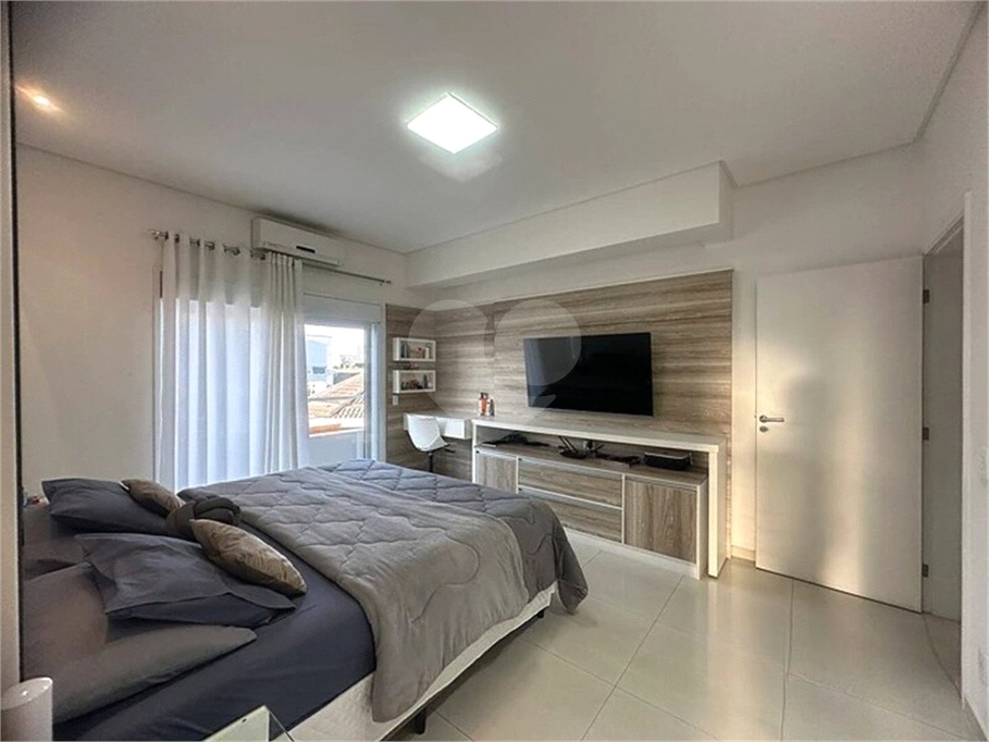 Casa à venda com 5 suítes no condomínio Ibiti Royal Park, Sorocaba - SP