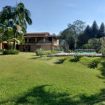 Sobrado à venda com 4 quartos, sendo 1 suíte, em Serra da Cantareira, Mairiporã, SP