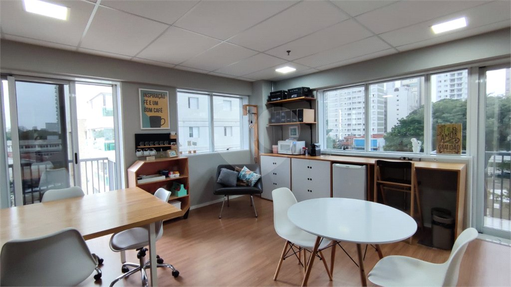Sala à venda em Alto da Boa Vista, São Paulo, SP