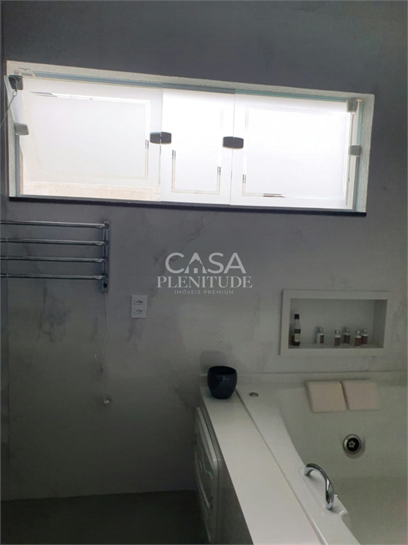 Sobrado à venda com 3 suítes em Vila Trujillo, Sorocaba, SP