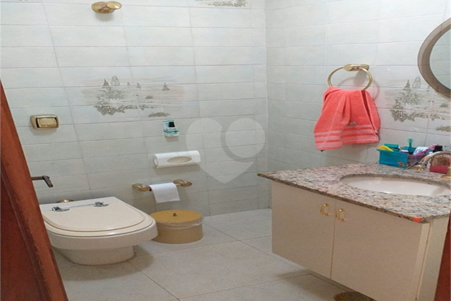 Sobrado à venda com 3 quartos em Vila Guilherme, São Paulo, SP