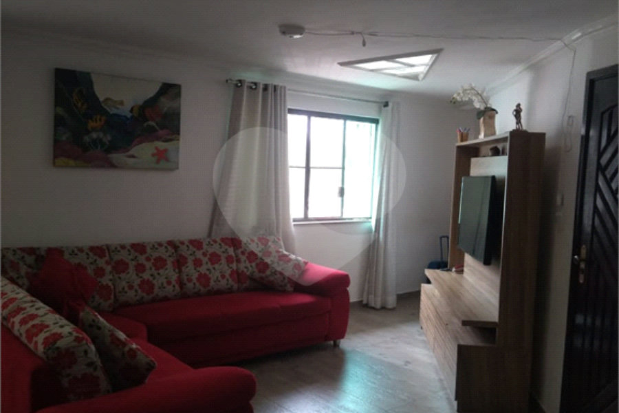 Sobrado à venda com 3 quartos, sendo 1 suíte, em Tremembé, São Paulo, SP