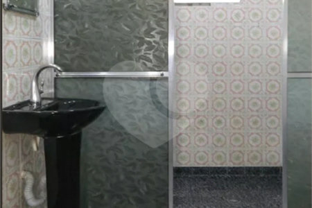 Casa Térrea à venda com 5 quartos, sendo 2 suítes, em Vila Mazzei, São Paulo, SP