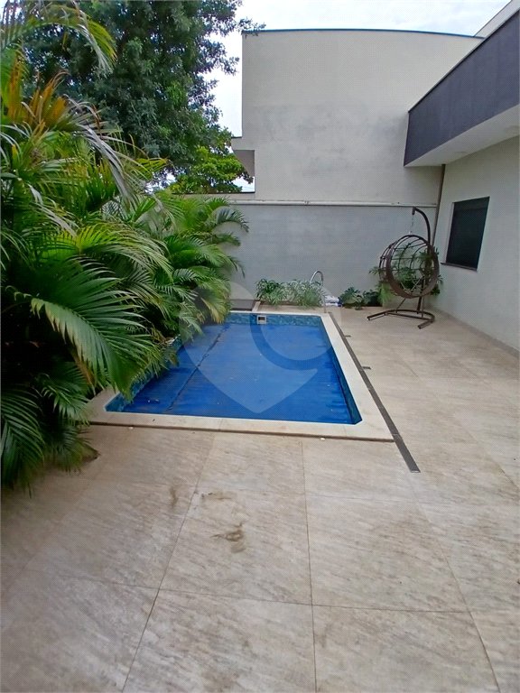 Casa à venda com 3 quartos, sendo 1 suíte, no condomínio Jardim, Sorocaba - SP