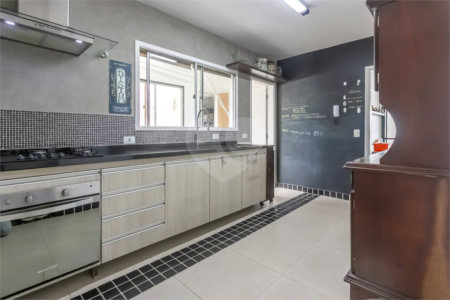 Apartamento à venda com 3 quartos, sendo 1 suíte, em Santo Amaro, São Paulo, SP