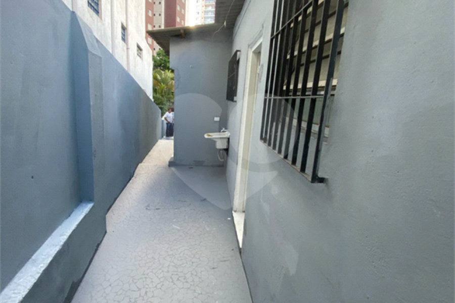 Casa à venda com 3 quartos em Carandiru, São Paulo, SP