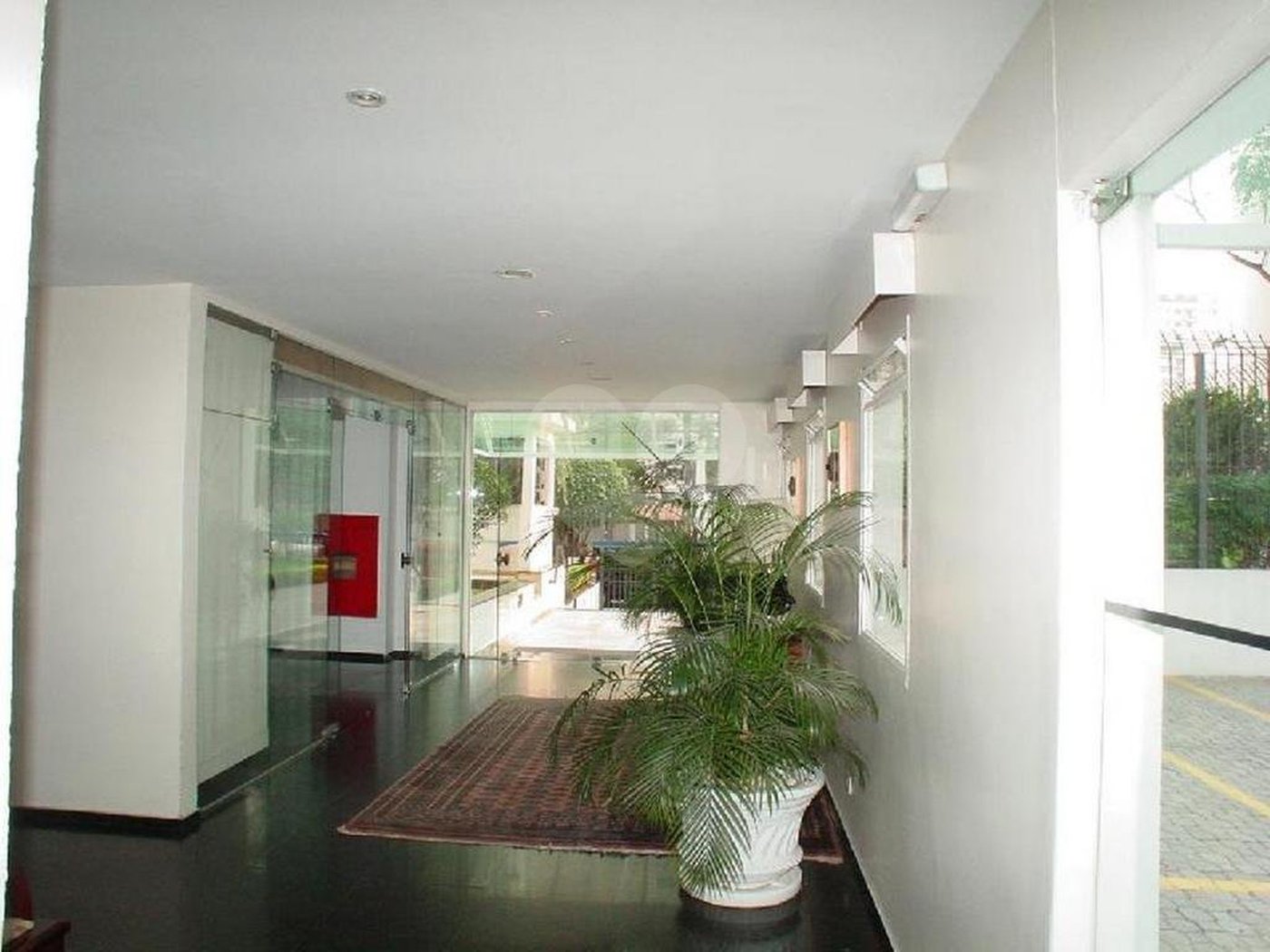 Apartamento à venda com 3 quartos, sendo 1 suíte,  em Indianópolis, São Paulo, SP
