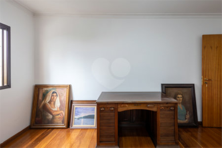 Apartamento à venda com 4 quartos, sendo 3 suítes,  em Jardim Monte Kemel, São Paulo, SP