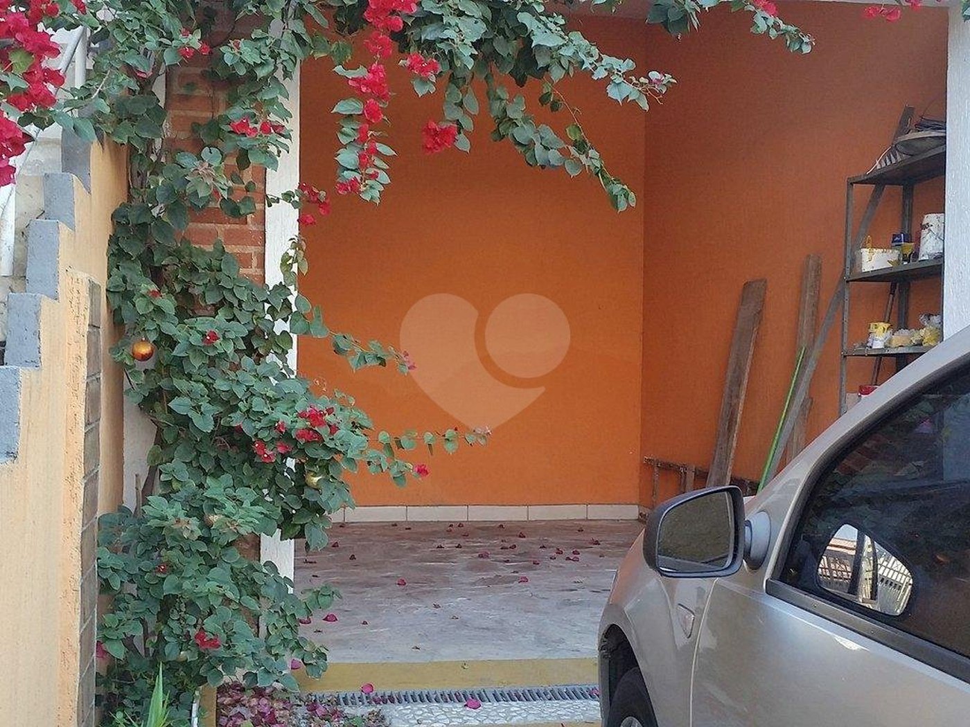 Sobrado à venda com 3 quartos, sendo 1 suíte,  em Tremembé, São Paulo, SP
