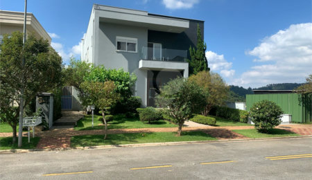 Casa à venda ou para alugar com 4 suítes no condomínio Residencial Gênesis 1, Santana de Parnaíba - SP