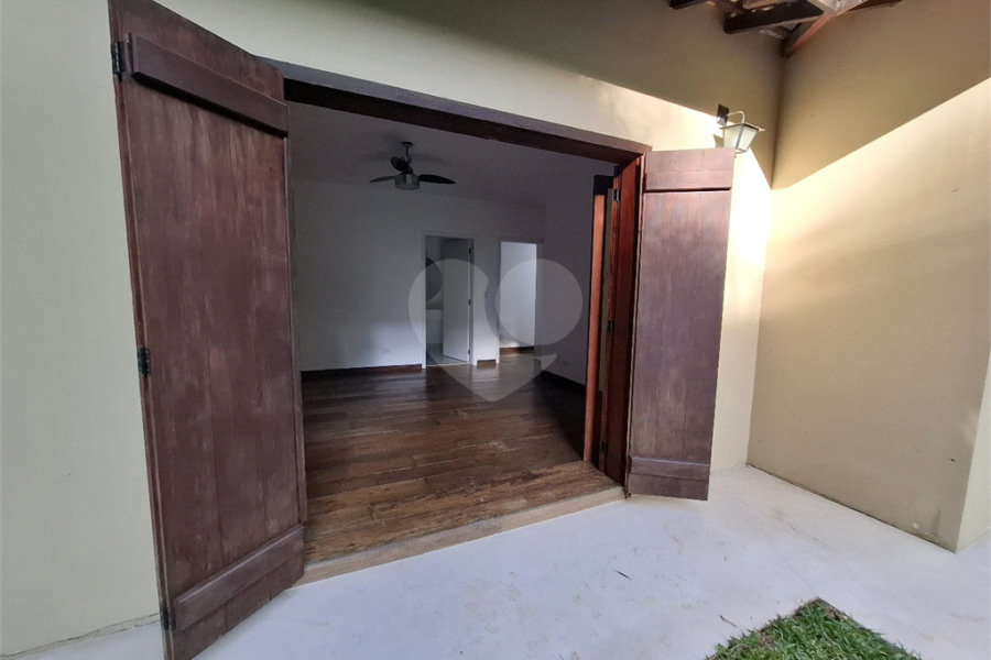 Casa Térrea à venda com 2 suítes em Serra da Cantareira, Mairiporã, SP