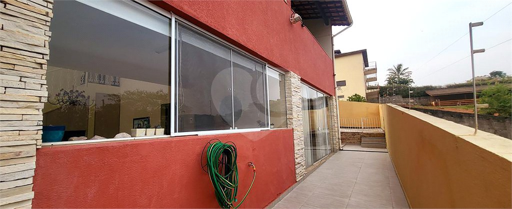 Chácara à venda com 3 quartos, sendo 1 suíte,  em Jardim Estância Brasil, Atibaia, SP