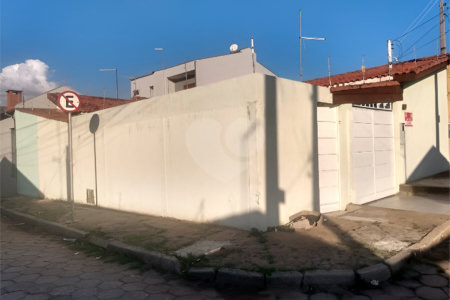 Casa à venda com 2 quartos em Vila Grace, Itapetininga, SP