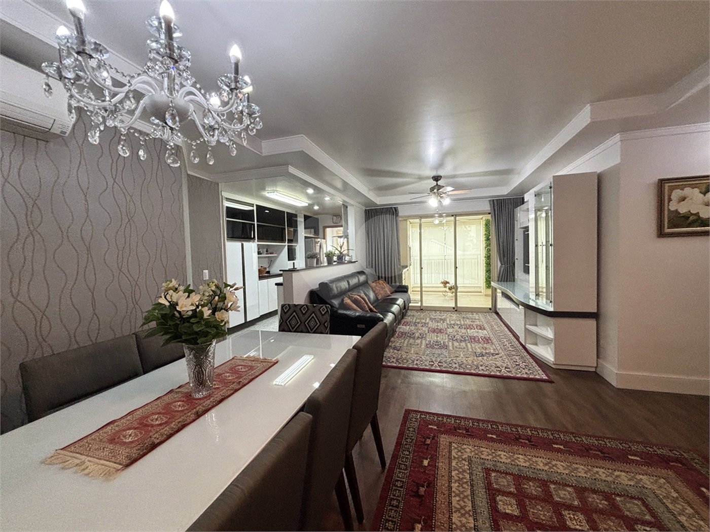 Apartamento à venda com 3 quartos, sendo 2 suítes, em Santana, São Paulo, SP