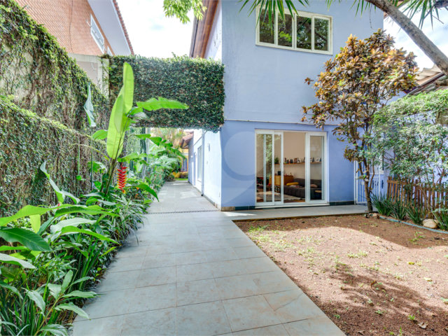 Casa à venda com 2 suítes em Alto da Boa Vista, São Paulo, SP