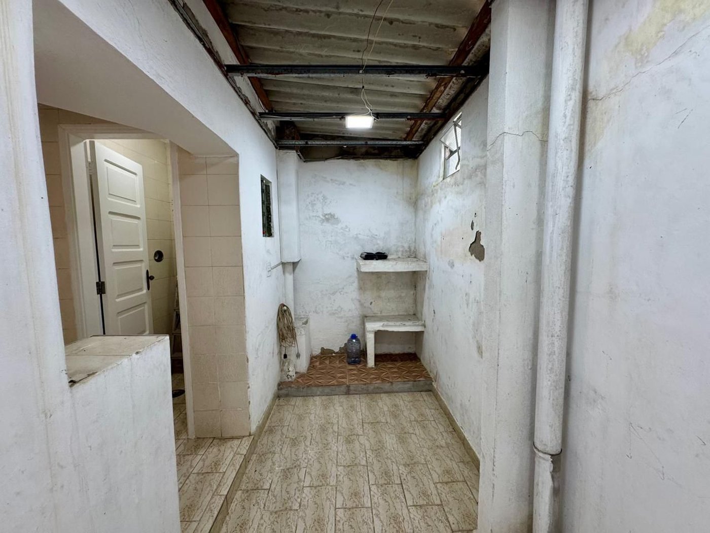 CASA AMPLA COM QUINTAL  150m² - 1.799.000,00 - Aparecida - Santos/SP