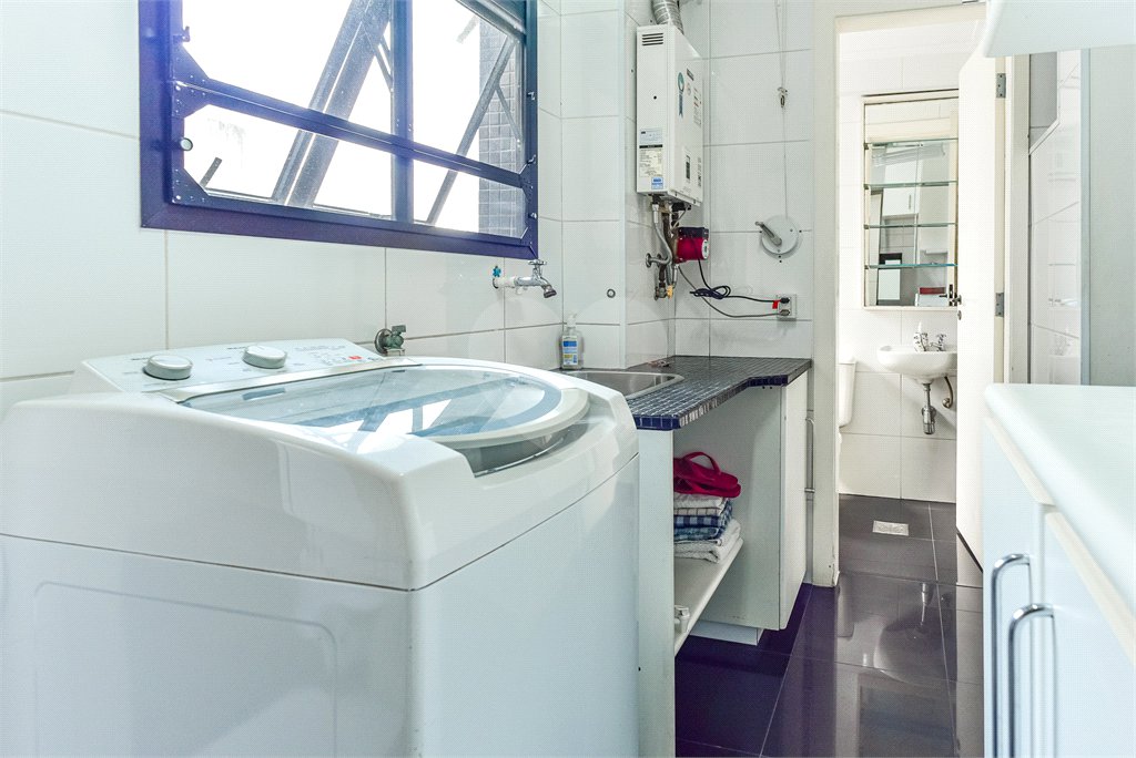 Apartamento à venda com 2 quartos, sendo 1 suíte, em Brooklin, São Paulo, SP