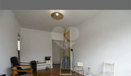 Apartamento à venda com 3 quartos, sendo 1 suíte,  em Aclimação, São Paulo, SP