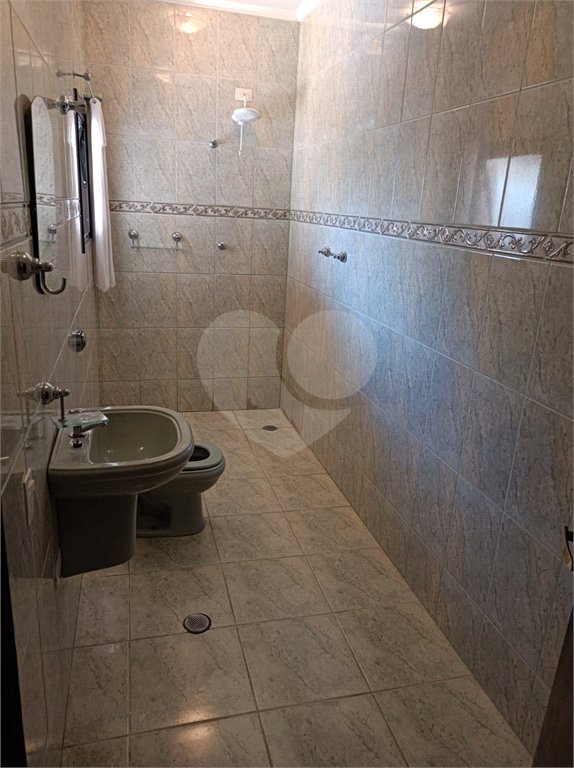 Sobrado à venda com 5 quartos, sendo 4 suítes,  em Rolinópolis, São Paulo, SP