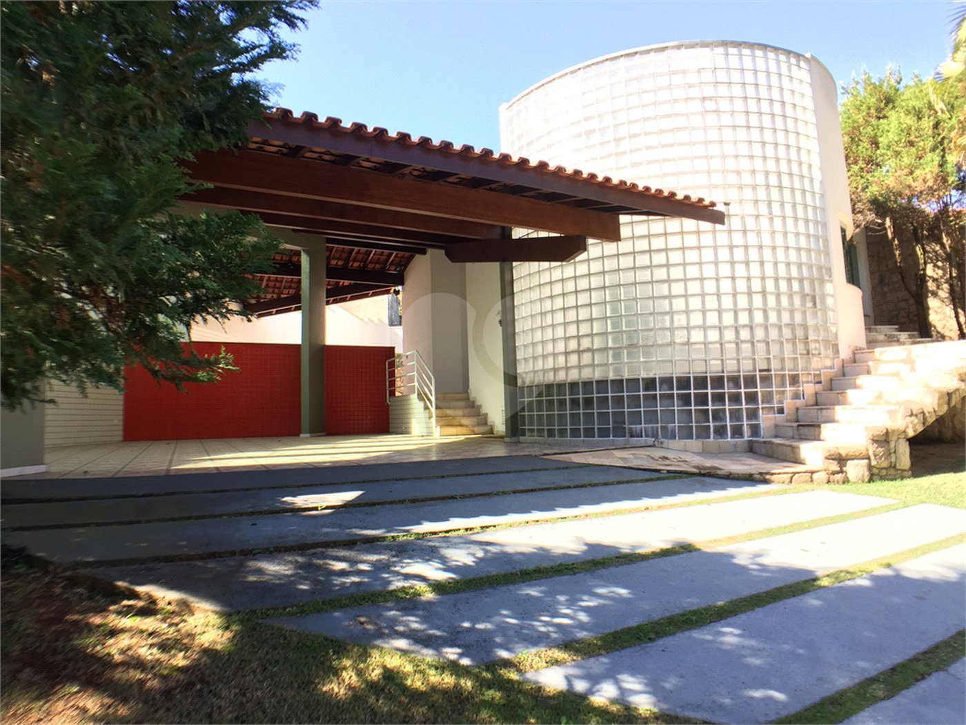 Casa à venda com 4 suítes no condomínio Estância Marambaia, Vinhedo - SP