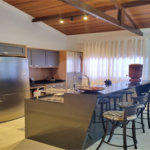 Casa à venda com 3 quartos, sendo 1 suíte, no condomínio Mountain Village, Atibaia - SP