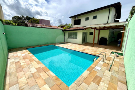 Casa Térrea à venda com 3 quartos, sendo 1 suíte,  em Cidade Universitária, Campinas, SP