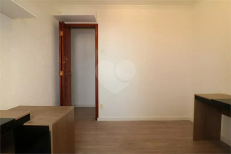 Apartamento à venda com 2 quartos em Mooca, São Paulo, SP